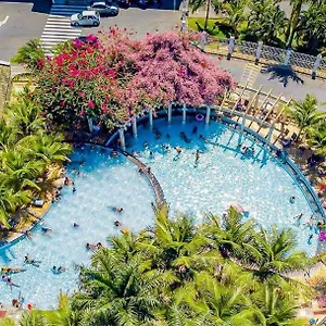 Lacqua Diroma - ótimas Suítes - Park Aquático 24h - Piscina De Ondas , Com Roupa De Cama E Banho Caldas Novas